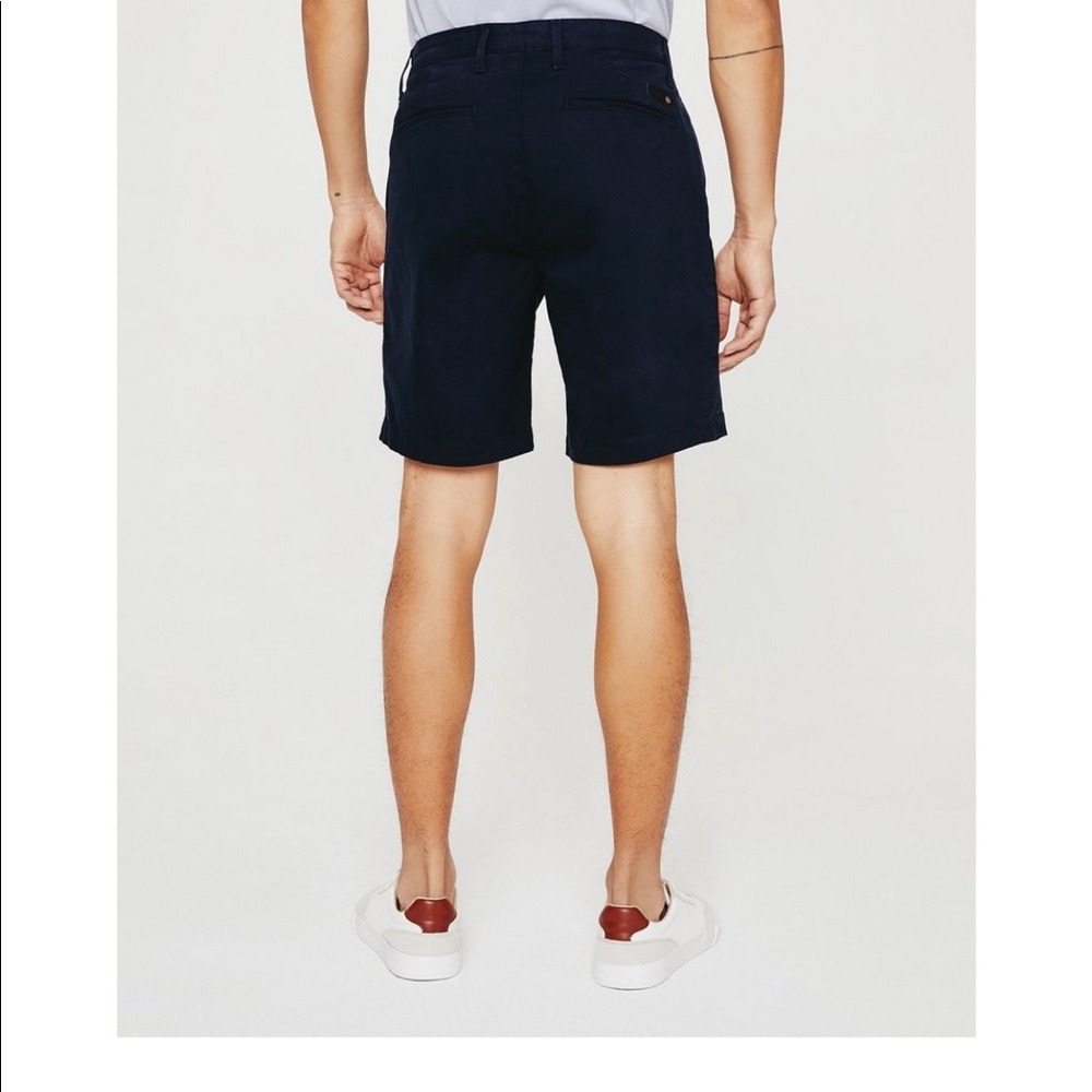 AG The Wanderer Short
